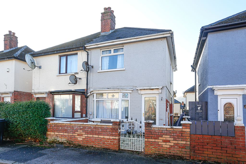 Property photo 1 of 25