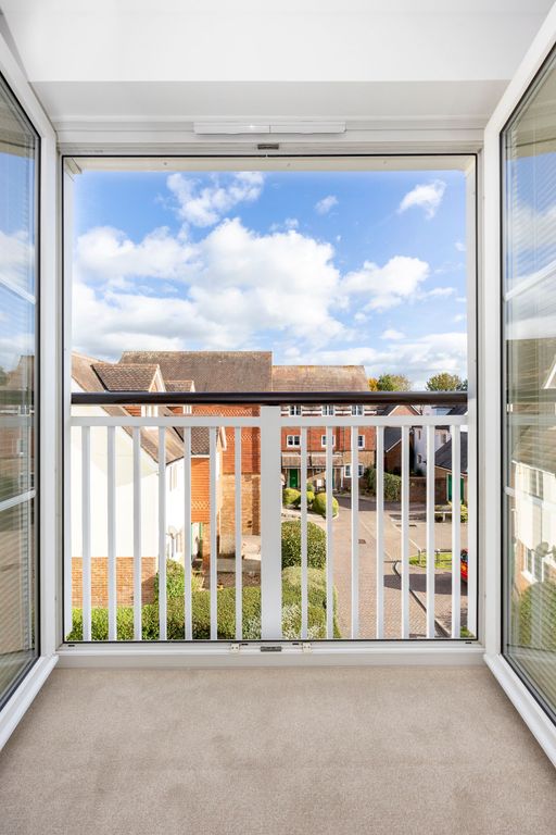 Property photo 3 of 21