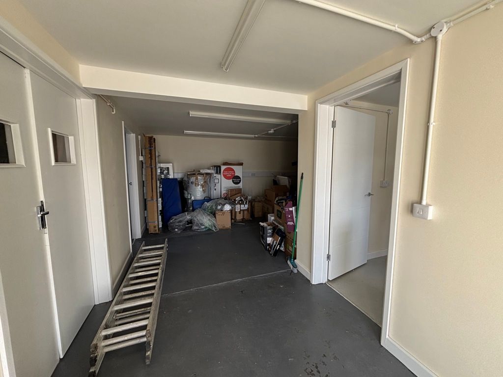 Property photo 2 of 7 Photo 8