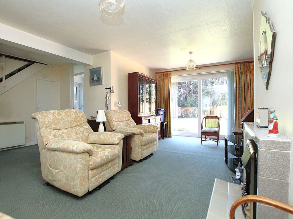 Property photo 3 of 28