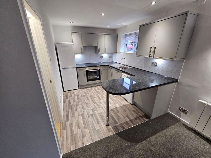 Property photo 3 of 9 Photo 3