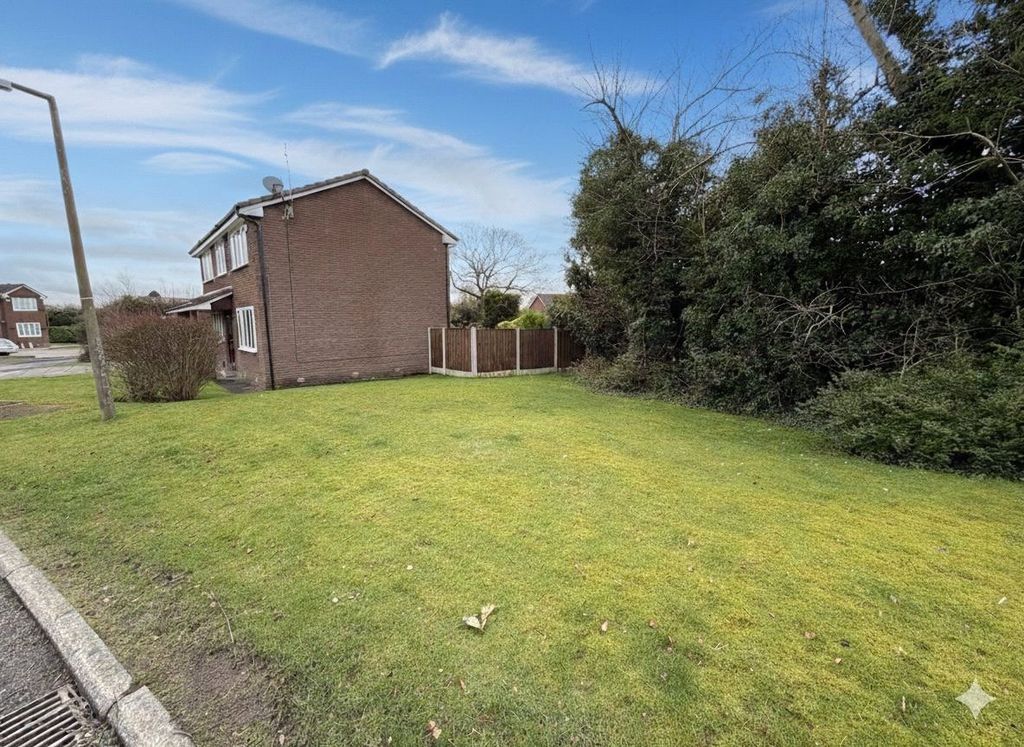 Property photo 3 of 25 Picture No. 23