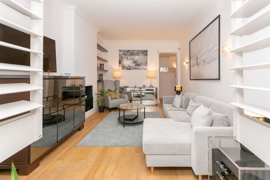 Property photo 1 of 10 (Main)