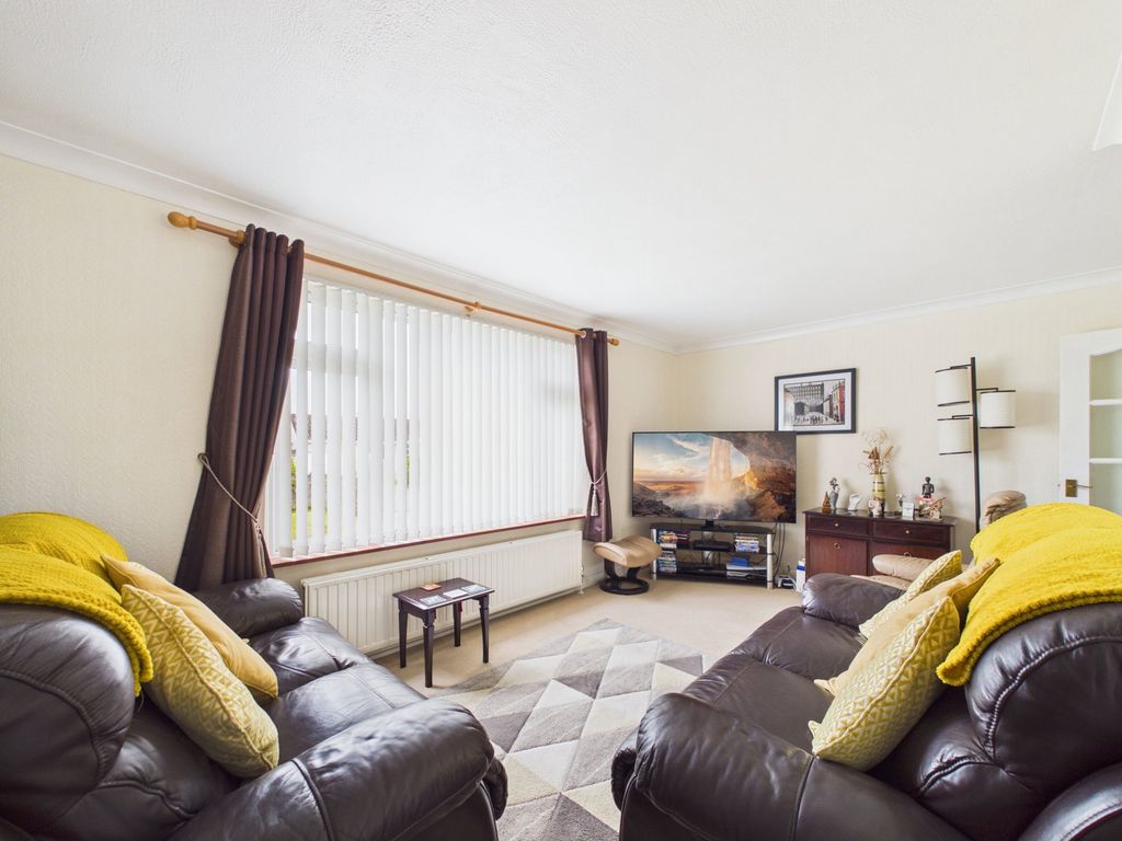 Property photo 3 of 23