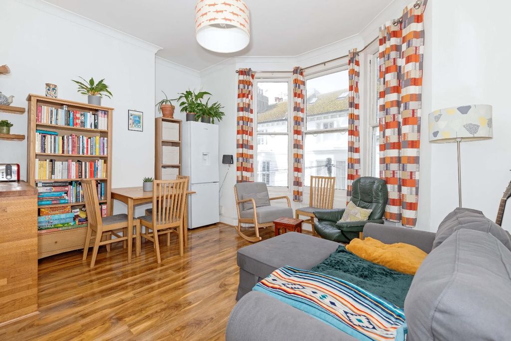 Property photo 2 of 9 College_Rd_2.Jpg
