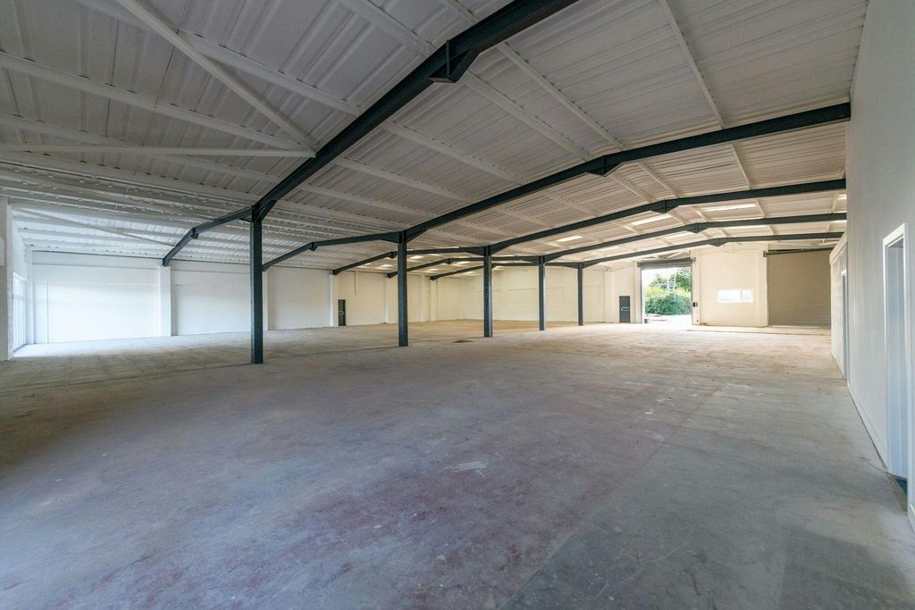 Property photo 2 of 5 6A Ewenny 08.Jpeg