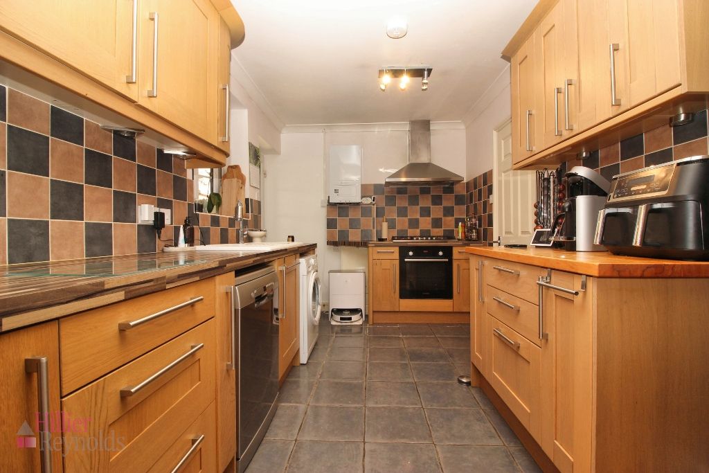 Property photo 3 of 24 Kitchen