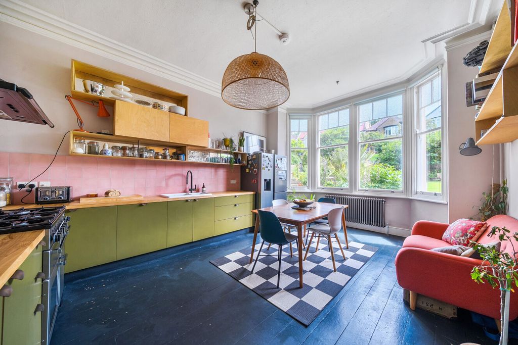 Property photo 3 of 15 1469435-7-6A315E9...