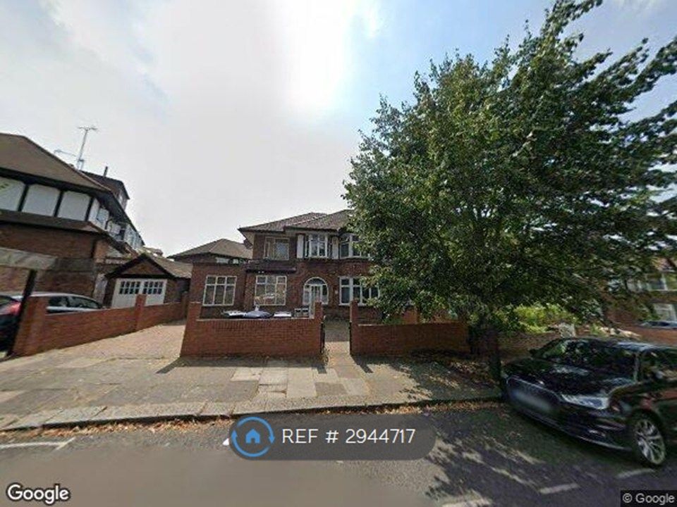 Property photo 1 of 35