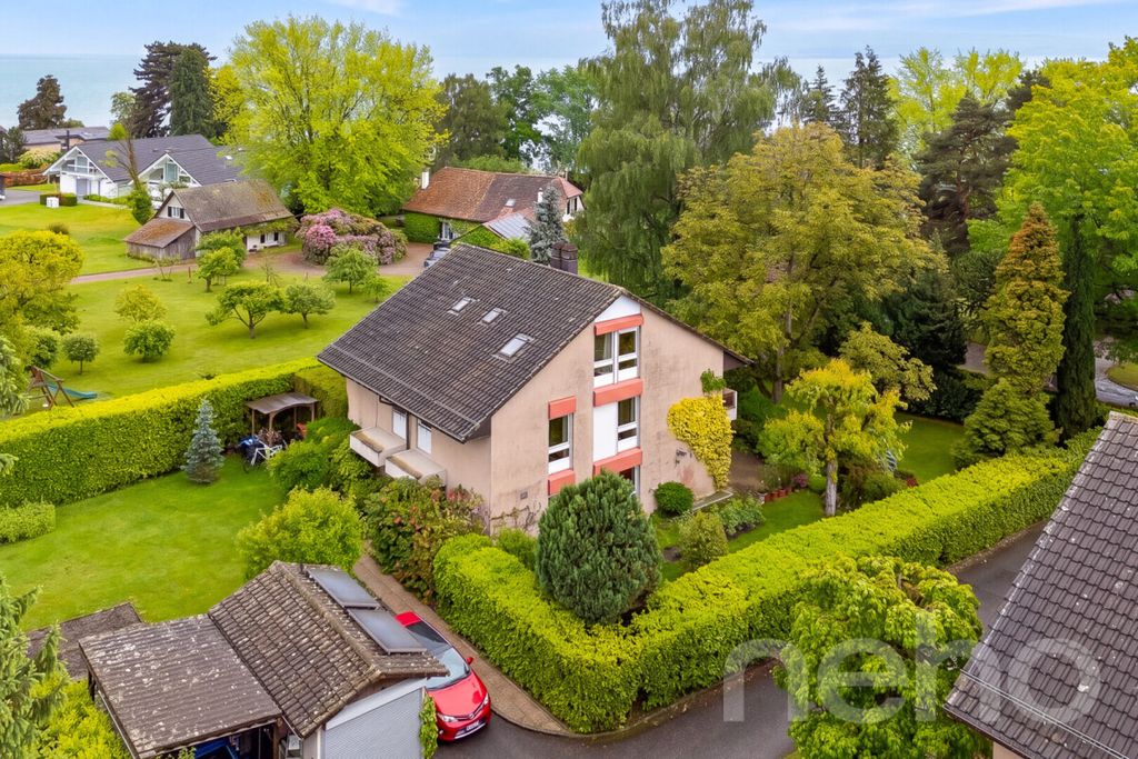 Property photo 1 of 3