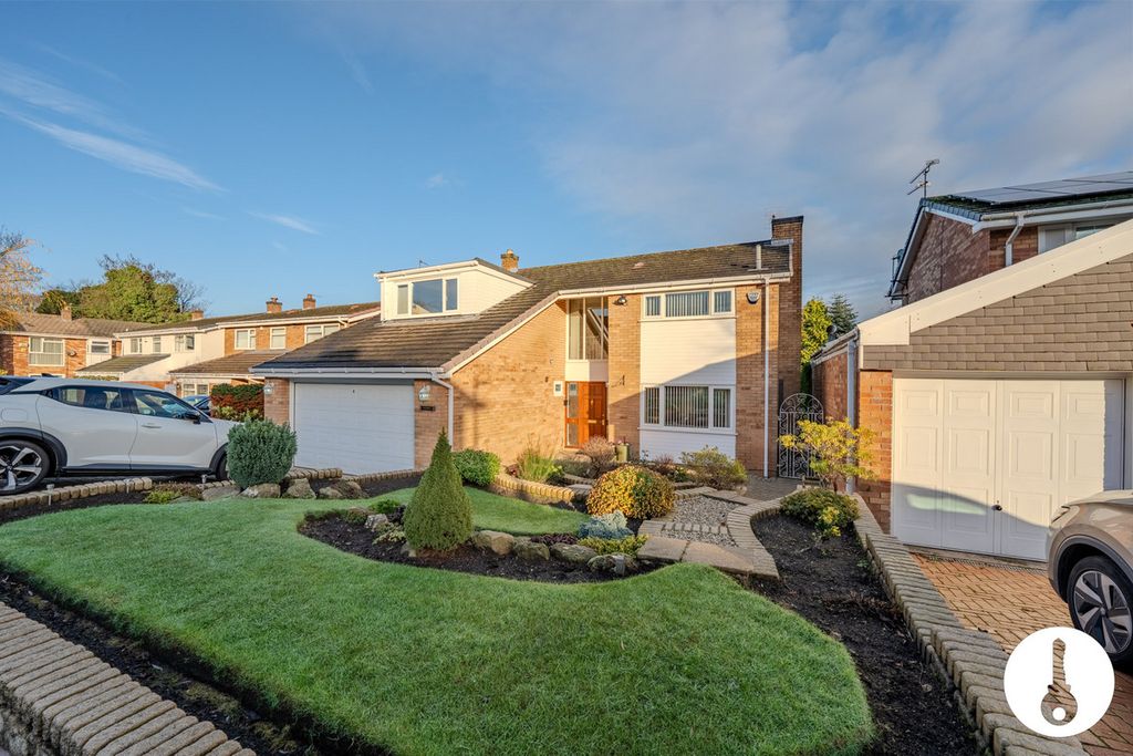 Property photo 1 of 36