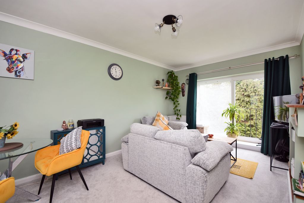 Property photo 3 of 16