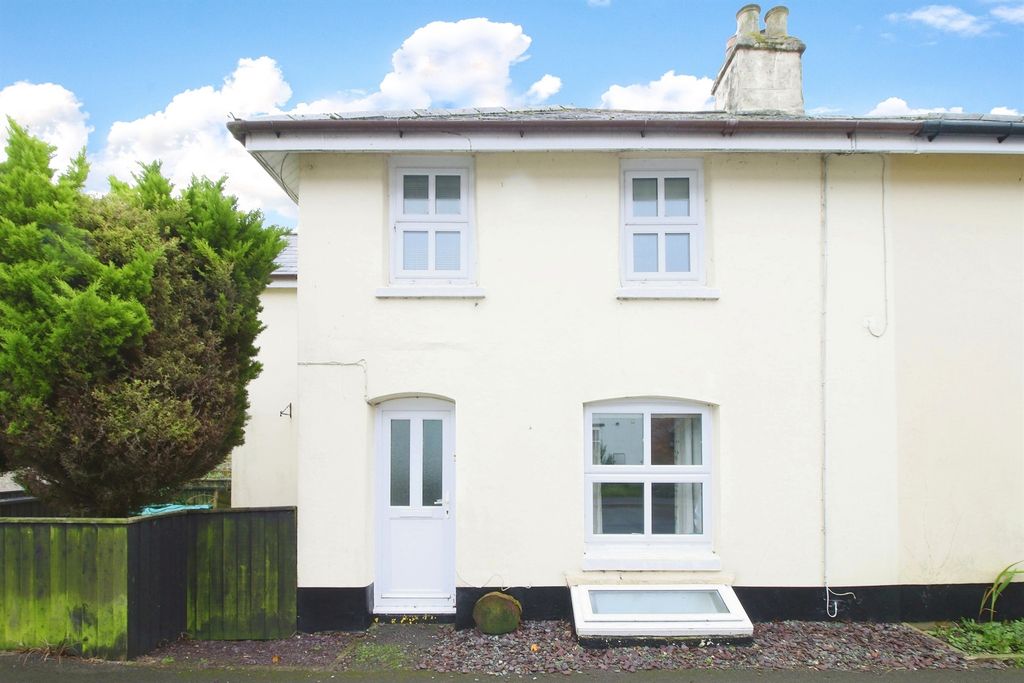 Property photo 1 of 12 Image