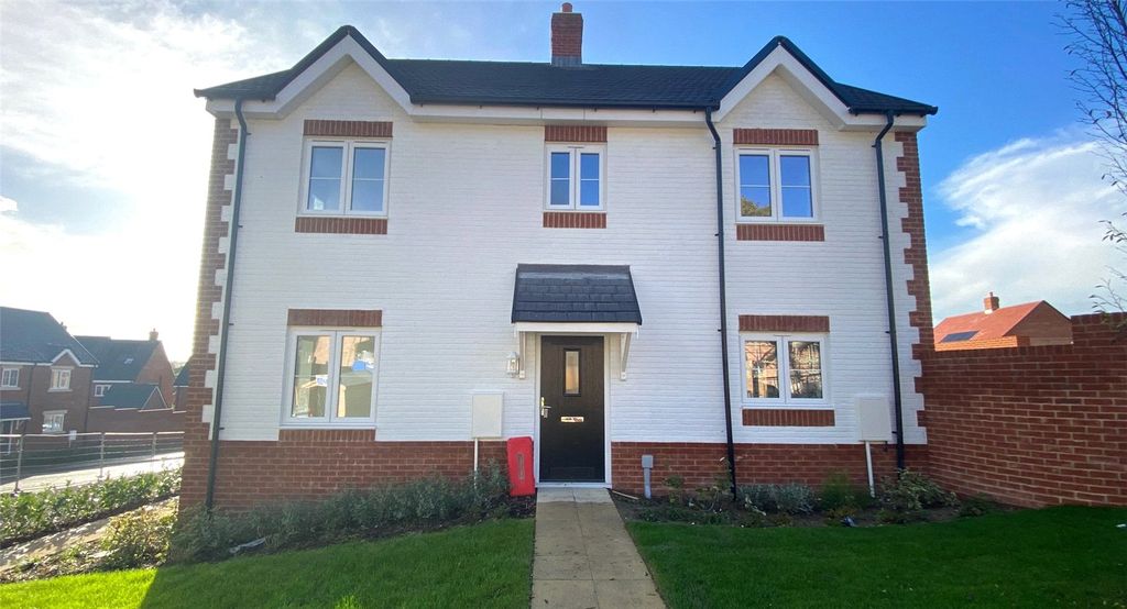 Property photo 1 of 12 Sterndale Exterior