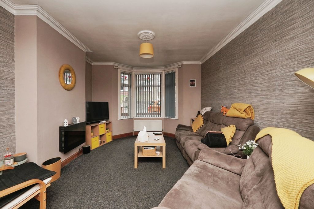 Property photo 2 of 17 Photography