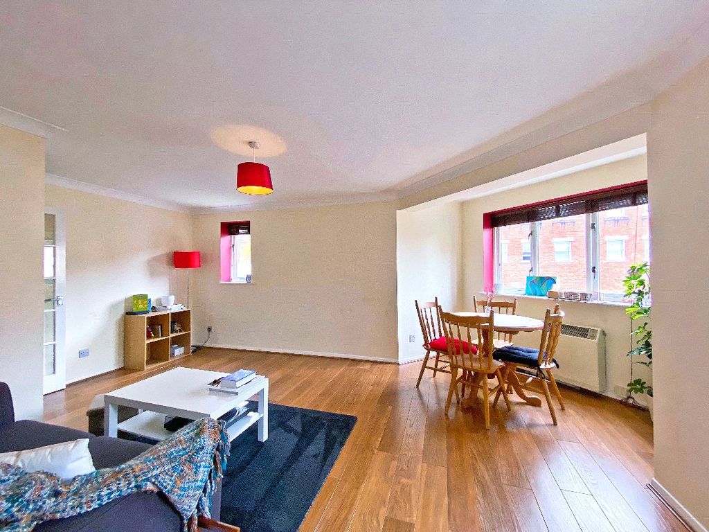 Property photo 2 of 9 2