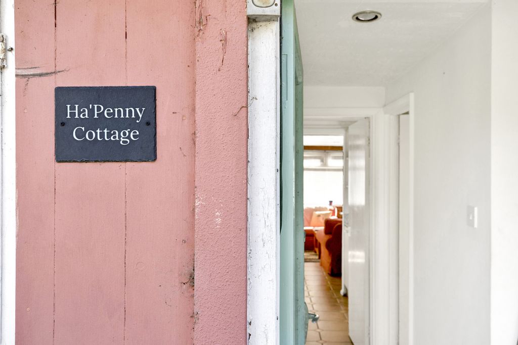 Property photo 2 of 41