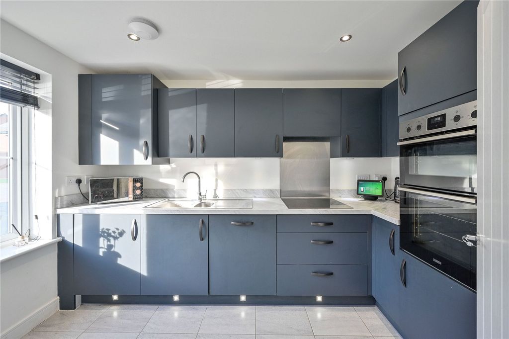 Property photo 2 of 23 Picture No. 07