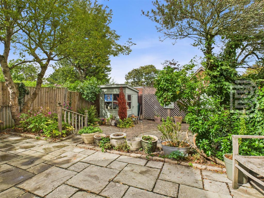 Property photo 2 of 22 Cam05587G0-Pr0041-Still009.Jpg