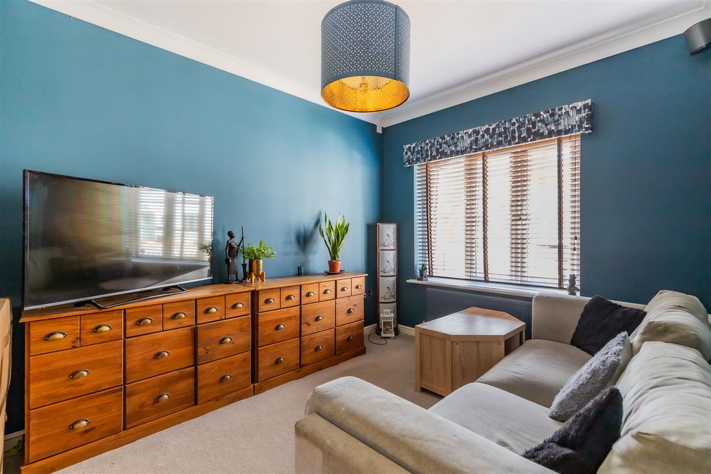 Property photo 2 of 18 61 (17 Of 19).Jpg