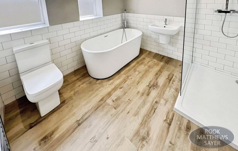 Property photo 3 of 10 Photo 1