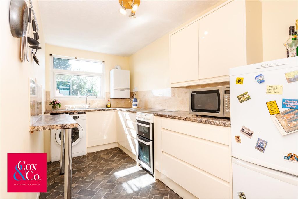 Property photo 3 of 14 85A_3250.Jpg