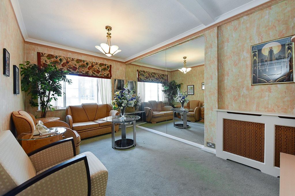 Property photo 2 of 9 2.Jpg