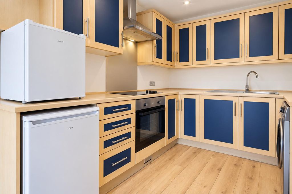 Property photo 3 of 4 A13dc375-3458-46A1-8E19-dc3403Dbe475.Png