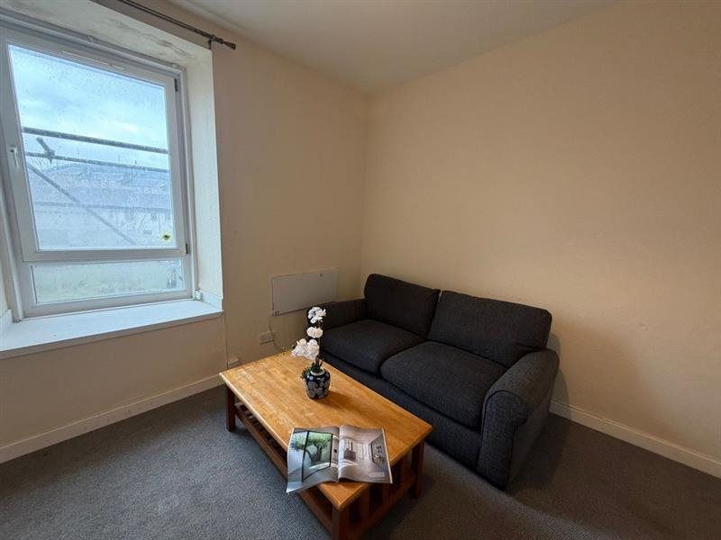 Property photo 2 of 6 624Eac4A-6B6B-4bbc-Be5F-F522391B80Cf