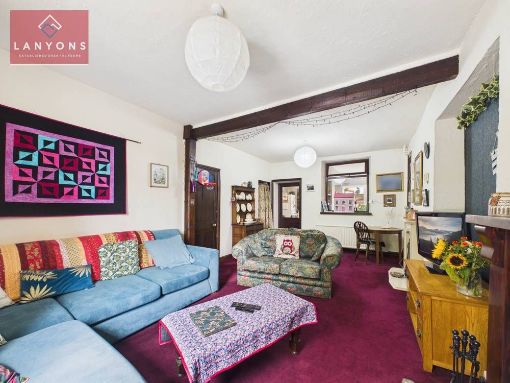 Property photo 2 of 16 Giraffe360-Still002