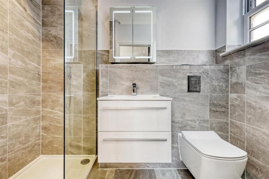Additional image 13 of 6 bed detached house for saleIvy Chimneys, Epping CM16