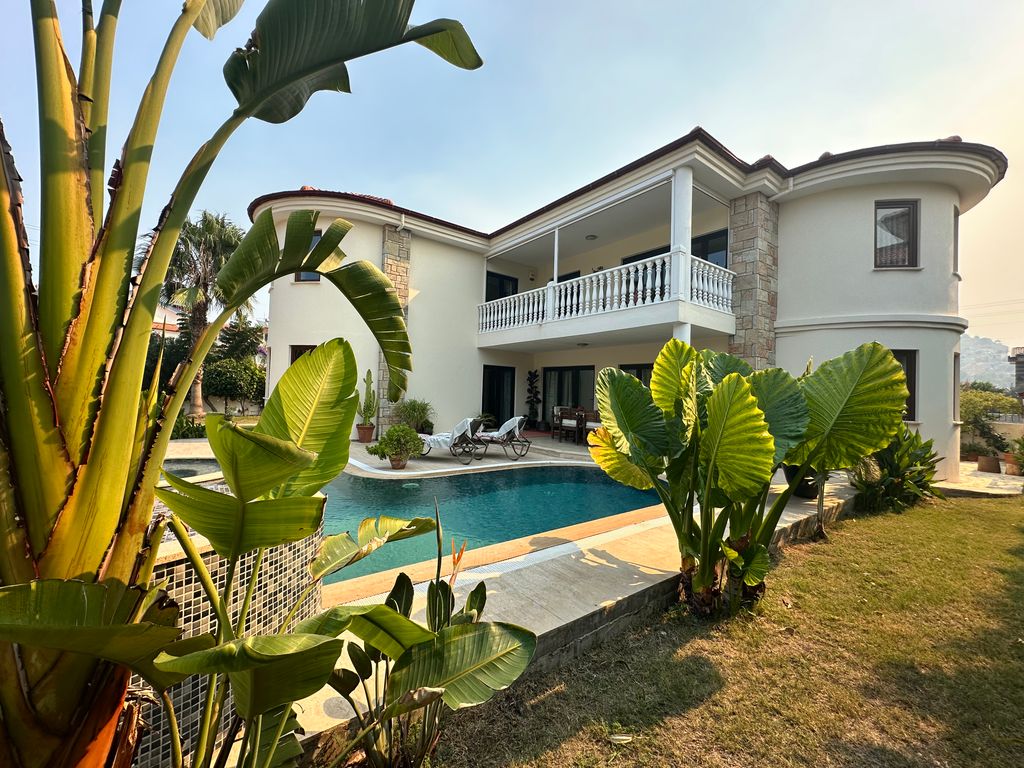 Property photo 1 of 21 Prestigious Villa For Sale In Central Dalyan - A Stunning Five Bedroom Villa