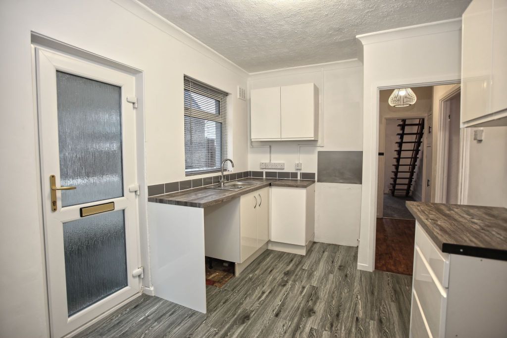 Property photo 2 of 21 Img_1311