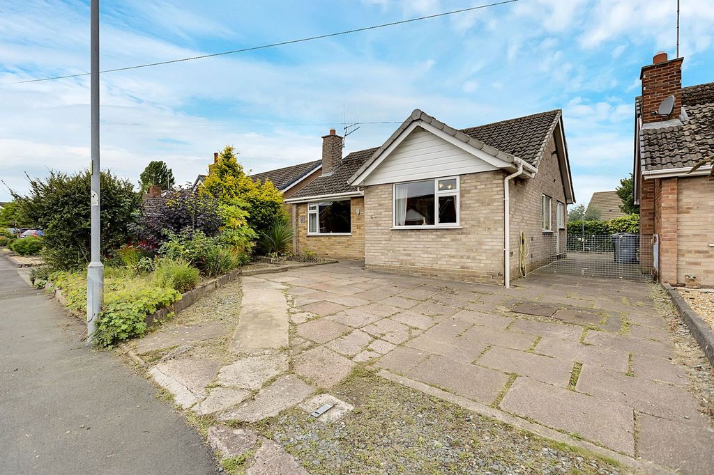 Property photo 2 of 18