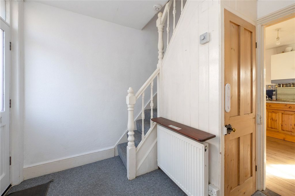 Property photo 3 of 16 Picture No. 11