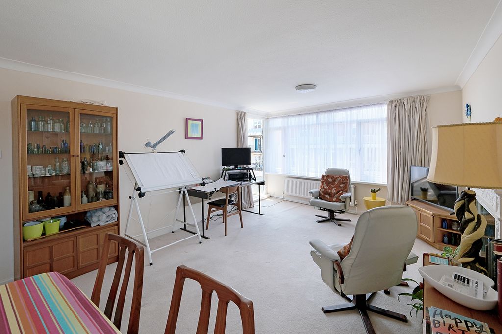 Additional image 4 of 2 bed flat for saleNyewood Lane, Aldwick, Bognor Regis, West Sussex PO21