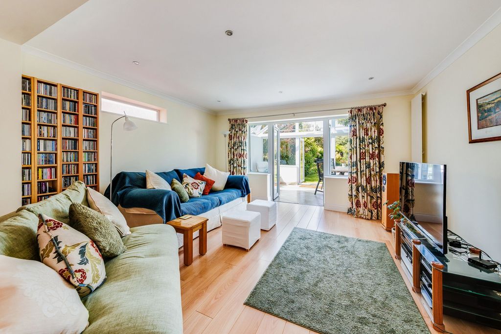 Property photo 3 of 16