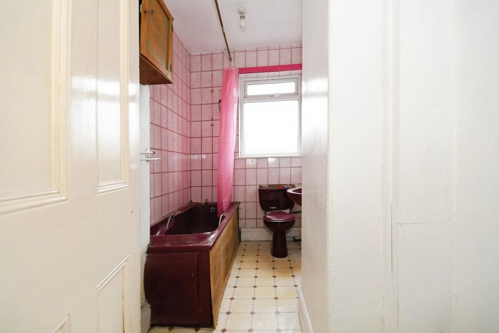 Property photo 3 of 18 5B209911-E630-F011-8c4d-6045Bdd2ce42.Jpg