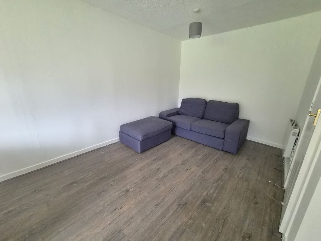 Property photo 3 of 10 Photo 3