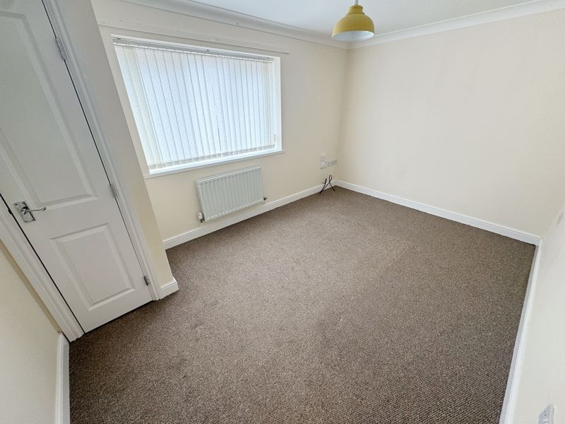 Property photo 3 of 6 Lounge