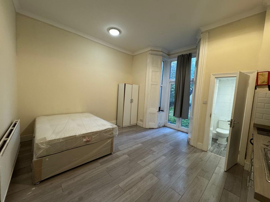 Property photo 1 of 3