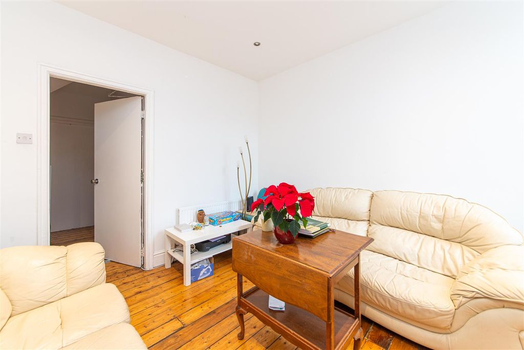 Property photo 2 of 17 Edit-2077.Jpg