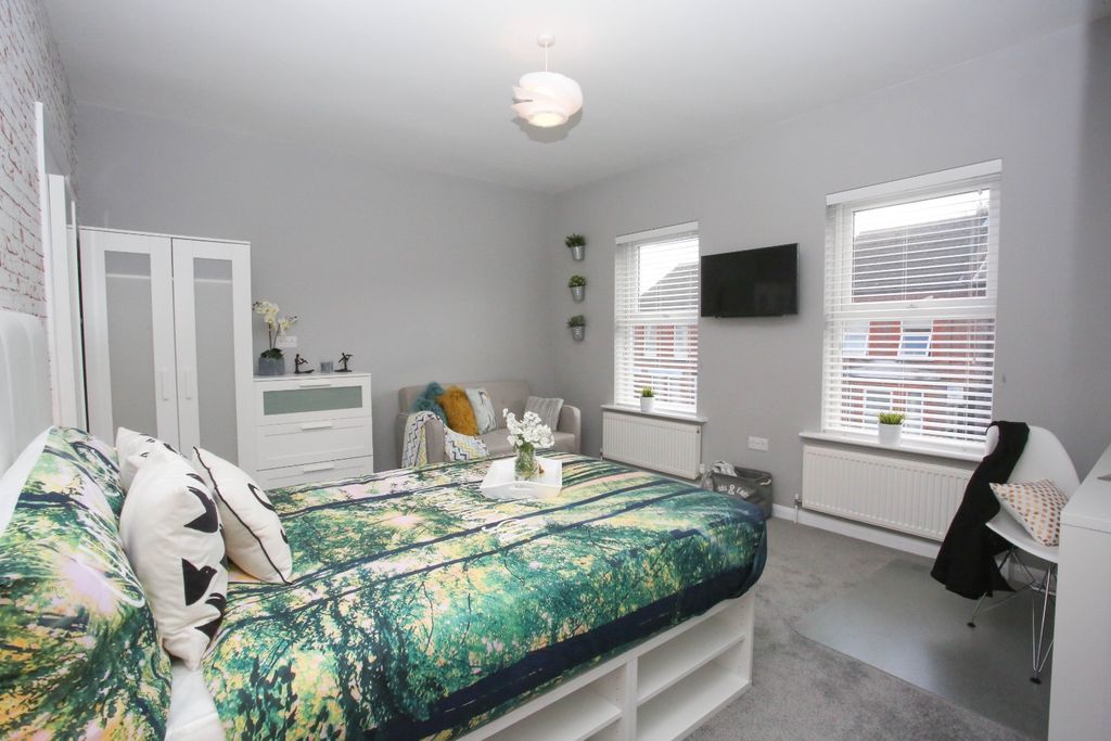 Property photo 3 of 15 3354632