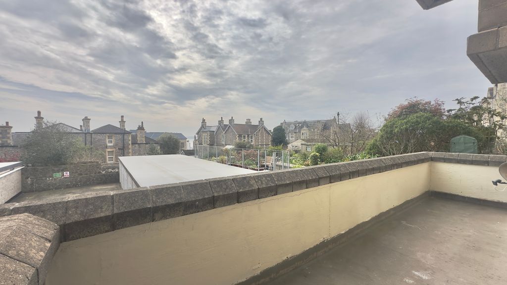 Property photo 2 of 13 Img_8177