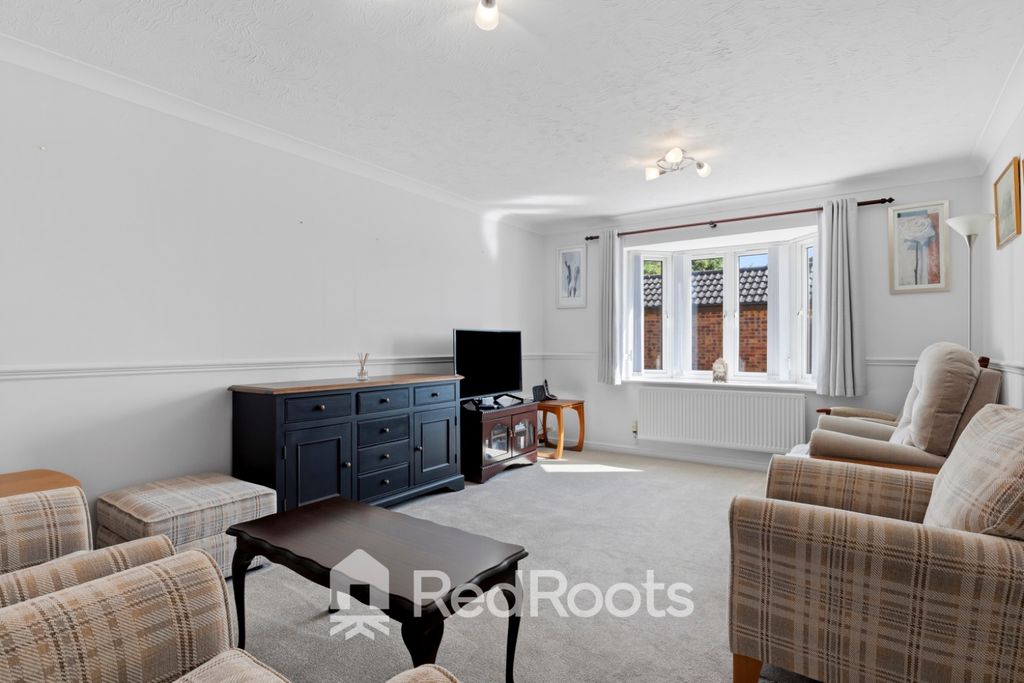 Property photo 3 of 22 5272884