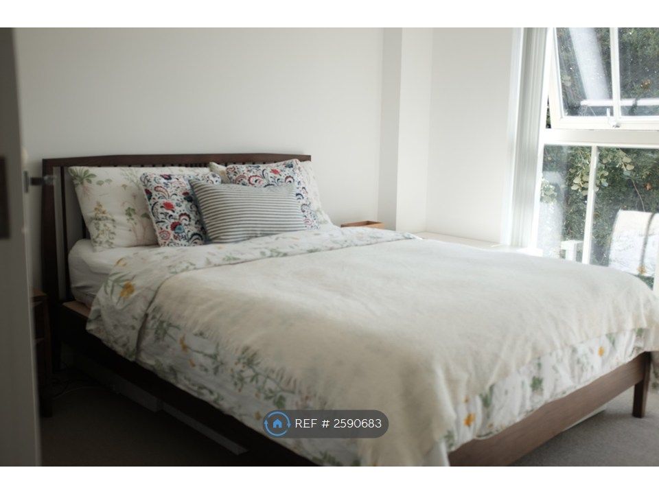 Property photo 3 of 17 Bedroom 1