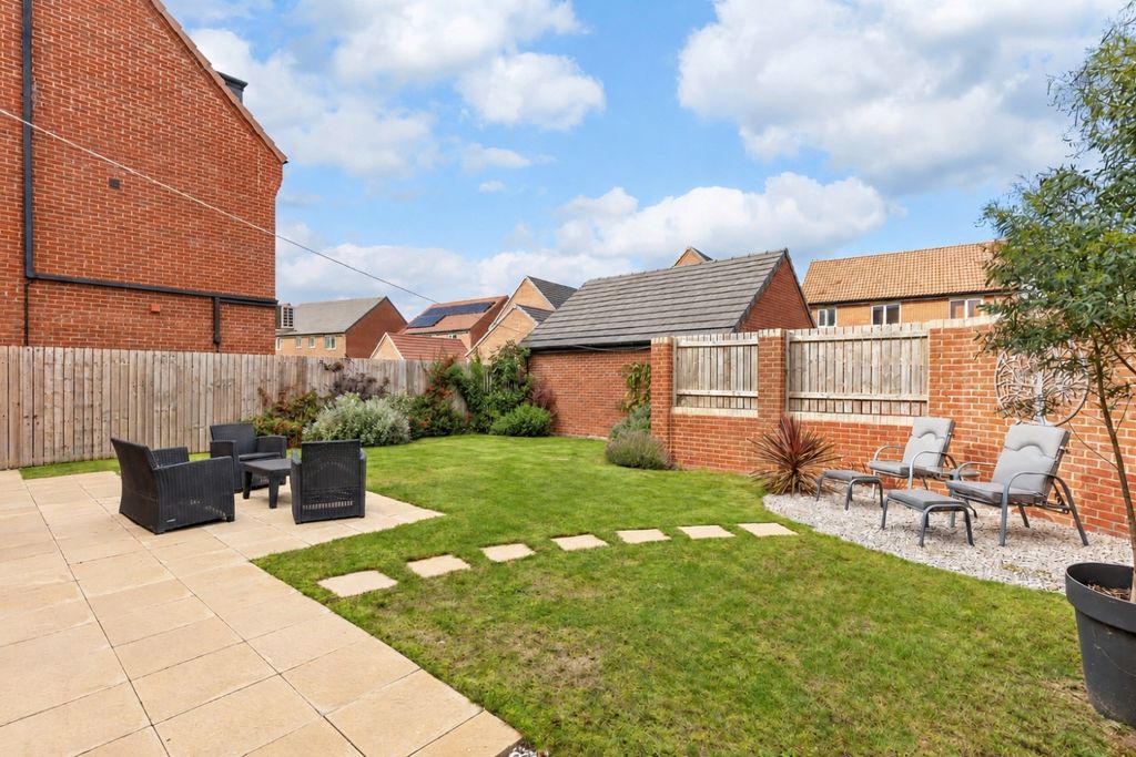 Property photo 3 of 29 Rear Garden