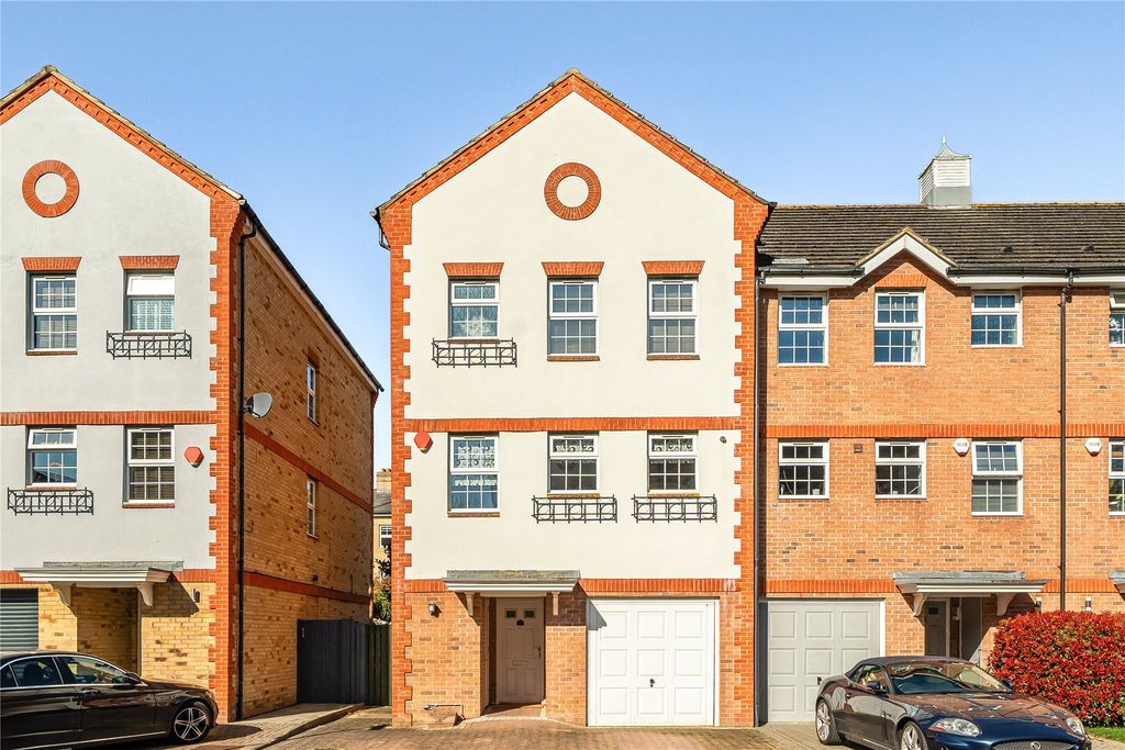 Property photo 1 of 25 Picture No. 06