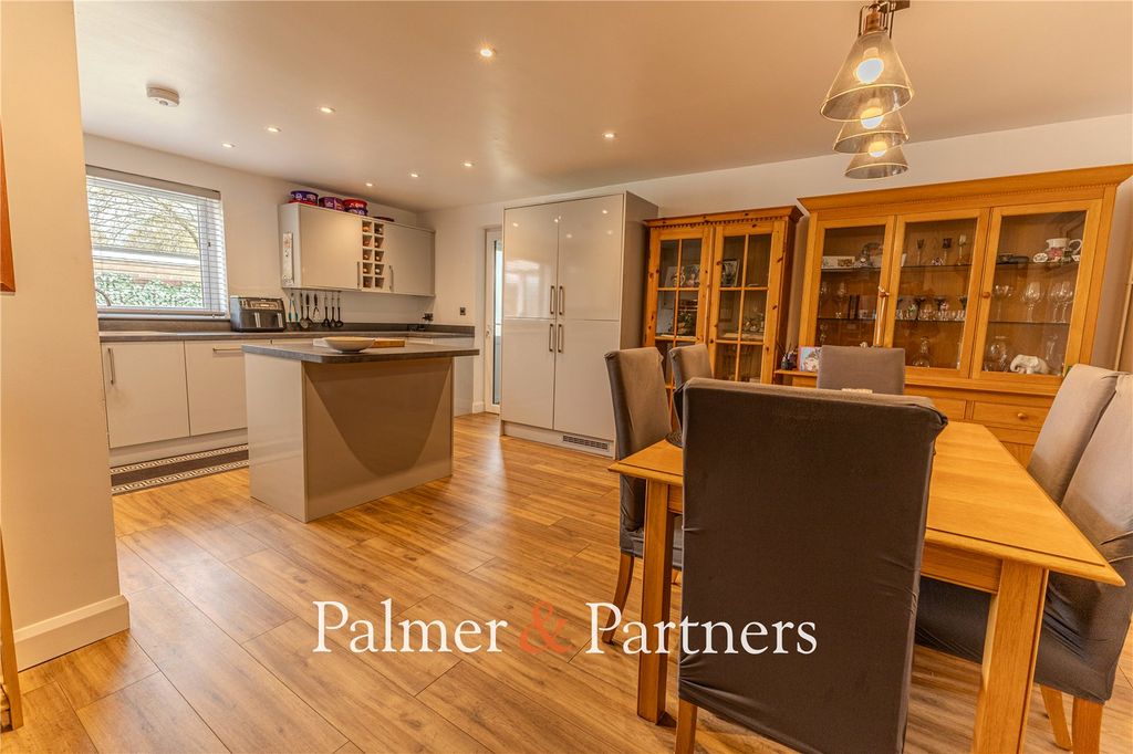 Property photo 3 of 18 Picture No. 03