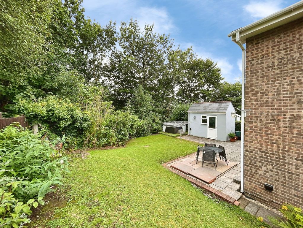 Property photo 3 of 21